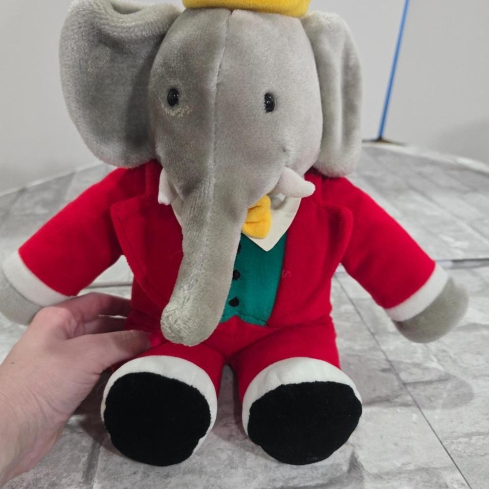 Vintage 1988‎ Gund Babar the King Plush Stuffed Christmas Elephant with Red Suit